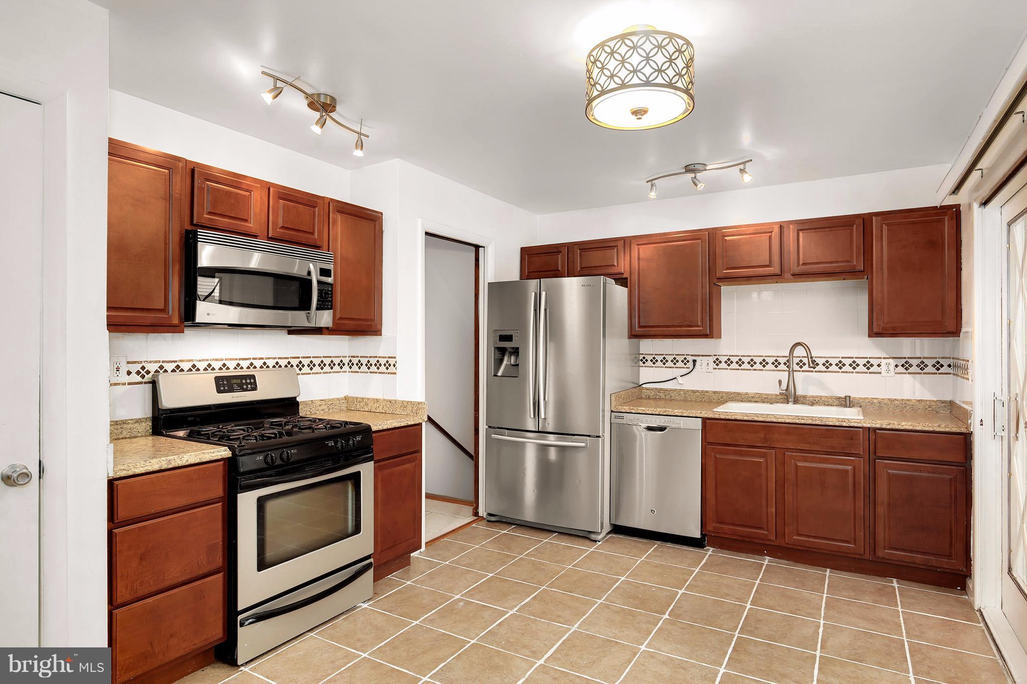 7110 Redmiles Road Laurel, MD 20707 - Photo 7 of 30 Kitchen