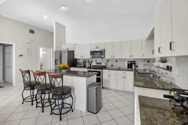 $550,000 | 2905 Riviera Drive, Delray Beach, FL 33445