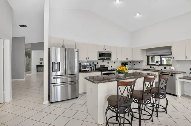 $550,000 | 2905 Riviera Drive, Delray Beach, FL 33445