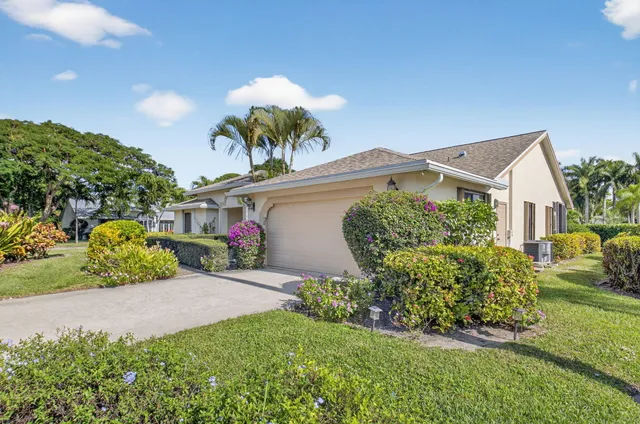 $550,000 | 2905 Riviera Drive, Delray Beach, FL 33445