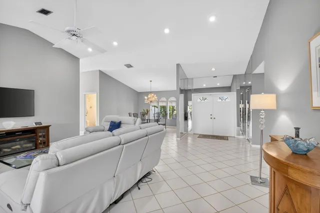 $550,000 | 2905 Riviera Drive, Delray Beach, FL 33445