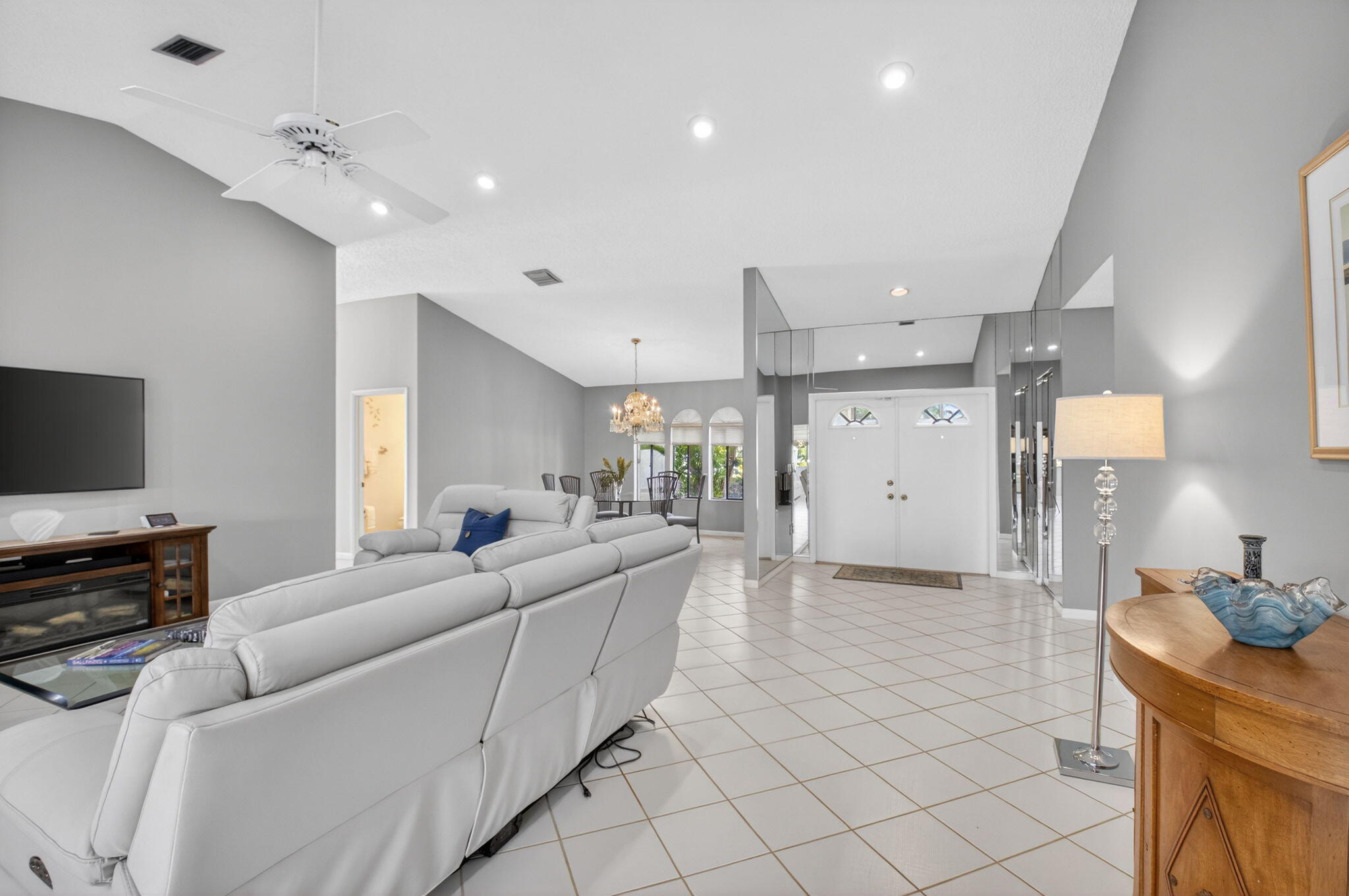 2905 Riviera Drive Delray Beach, FL 33445 - Photo 8 of 85 10-web-or-mls-DSC_7801