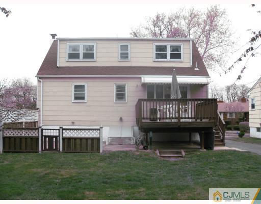 11 Rector Avenue Woodbridge, NJ 07095 - Photo 5 of 5 Gallery Image 5