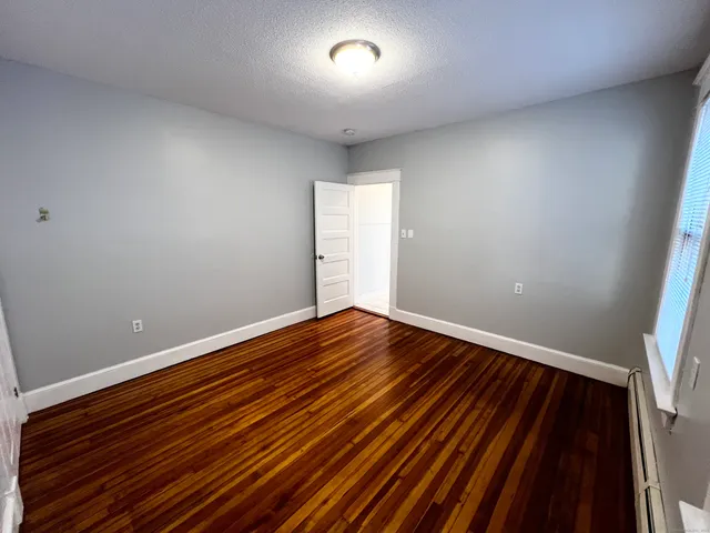 $1,595 | 532 High Street, Unit 2, Middletown, CT 06457