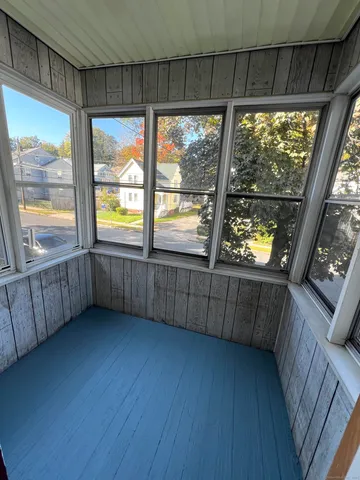 $1,595 | 532 High Street, Unit 2, Middletown, CT 06457