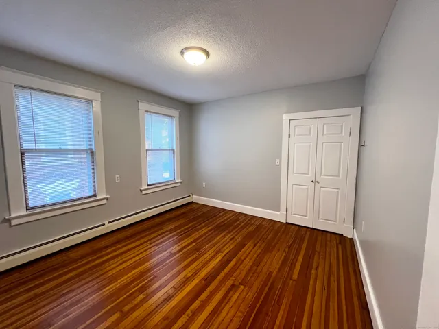 $1,595 | 532 High Street, Unit 2, Middletown, CT 06457