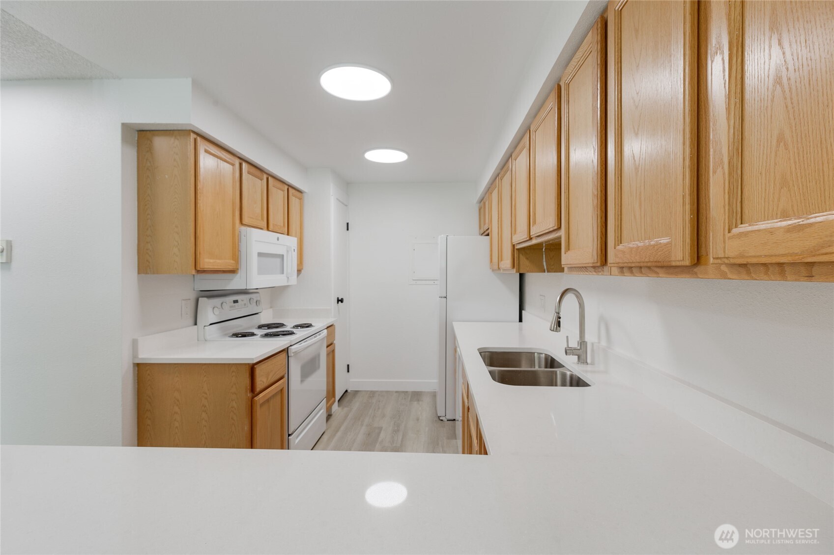 1555 Union Avenue Northeast, Unit 33 Renton, WA 98059 - Photo 12 of 26