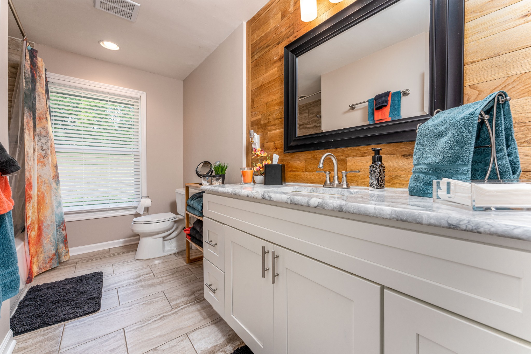 710 High Point Ridge Road Franklin, TN 37069 - Photo 13 of 32 a bathroom with a granite countertop sink mirror and toilet