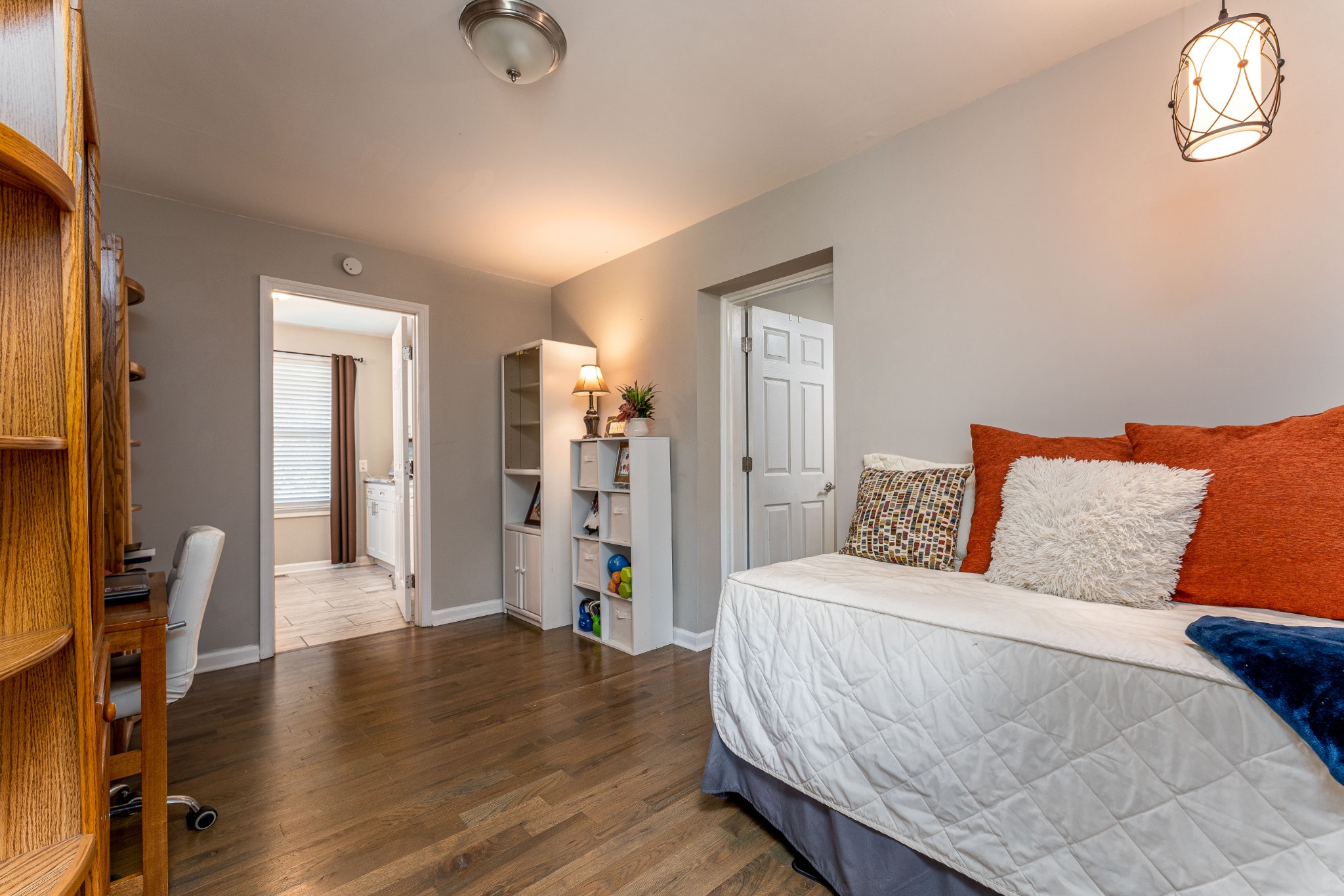 710 High Point Ridge Road Franklin, TN 37069 - Photo 24 of 32 a bedroom with a bed and wooden floor