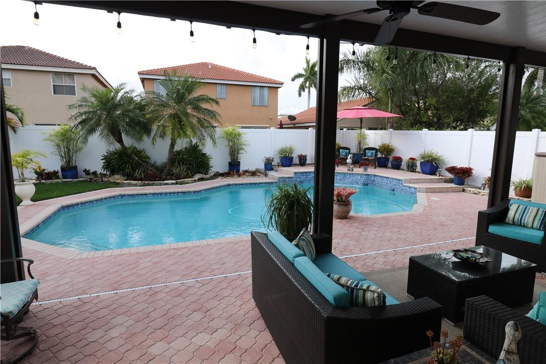 7432 Parkside Lane Pompano Beach, FL 33063 - Photo 37 of 55 Photo 39