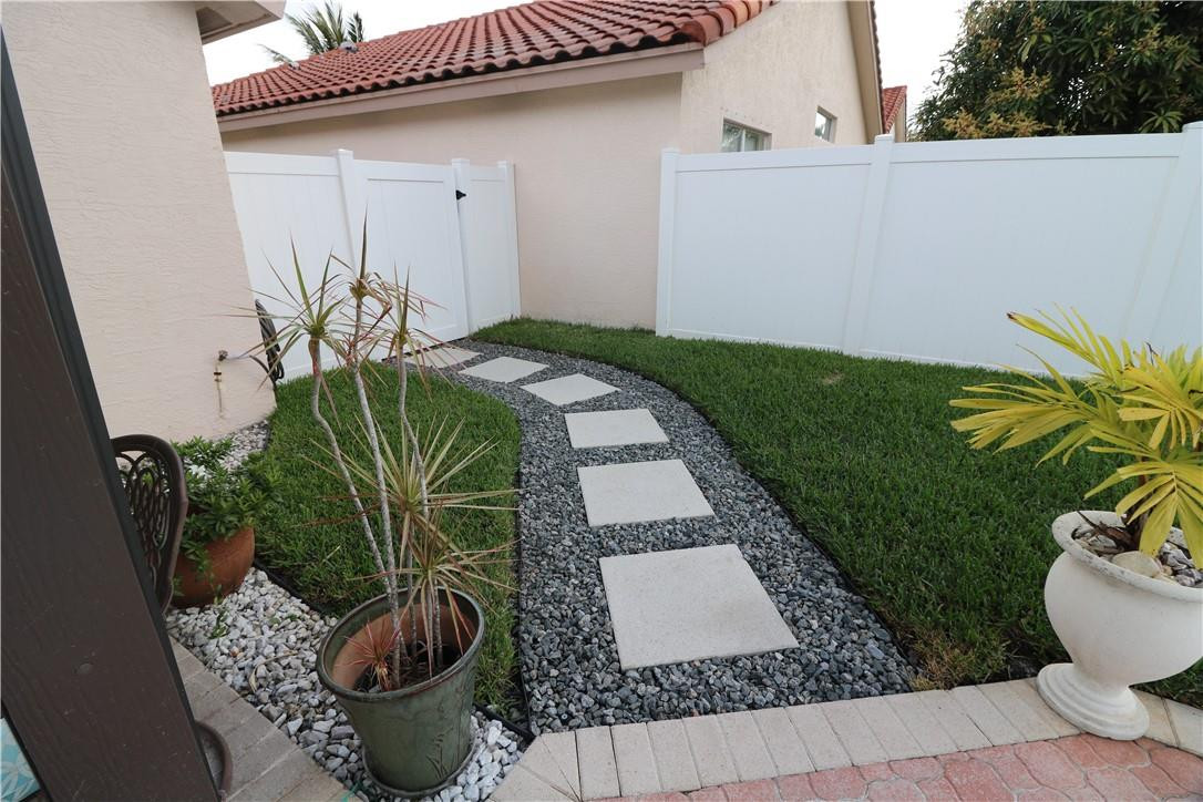 7432 Parkside Lane Pompano Beach, FL 33063 - Photo 38 of 55 Photo 40