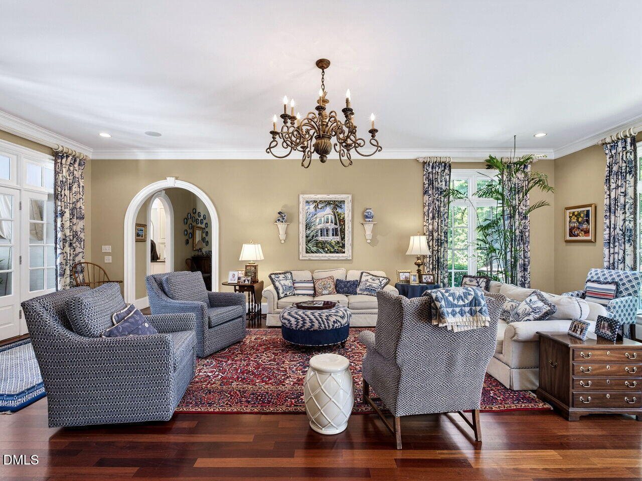 1028 Marlowe Road Raleigh, NC 27609 - Photo 22 of 51 024-1280x960-family-room