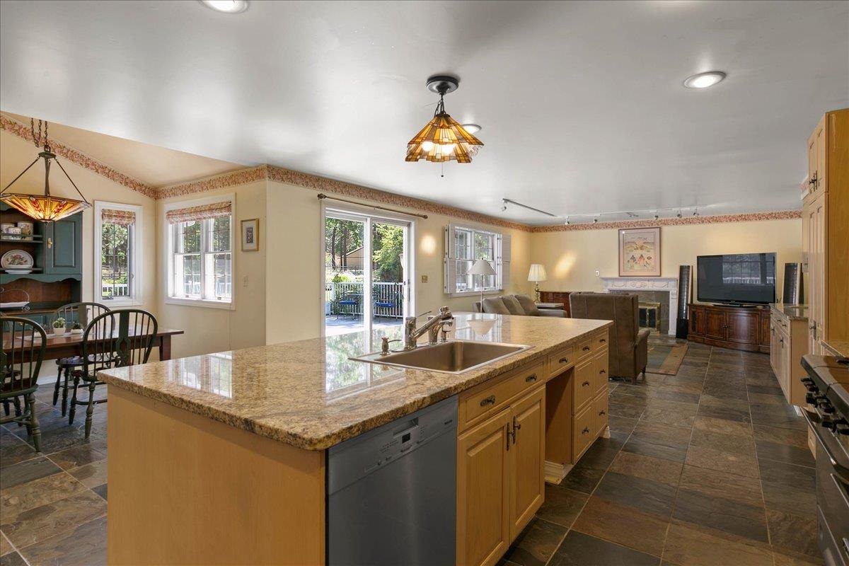 3403 East Bridle Trail Road Colbert, WA 99005 - Photo 10 of 45