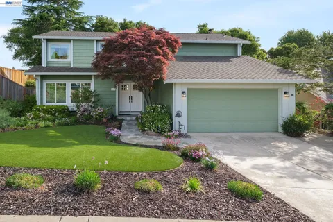 $1,495,000 | 6034 Slopeview Court, Castro Valley, CA 94552