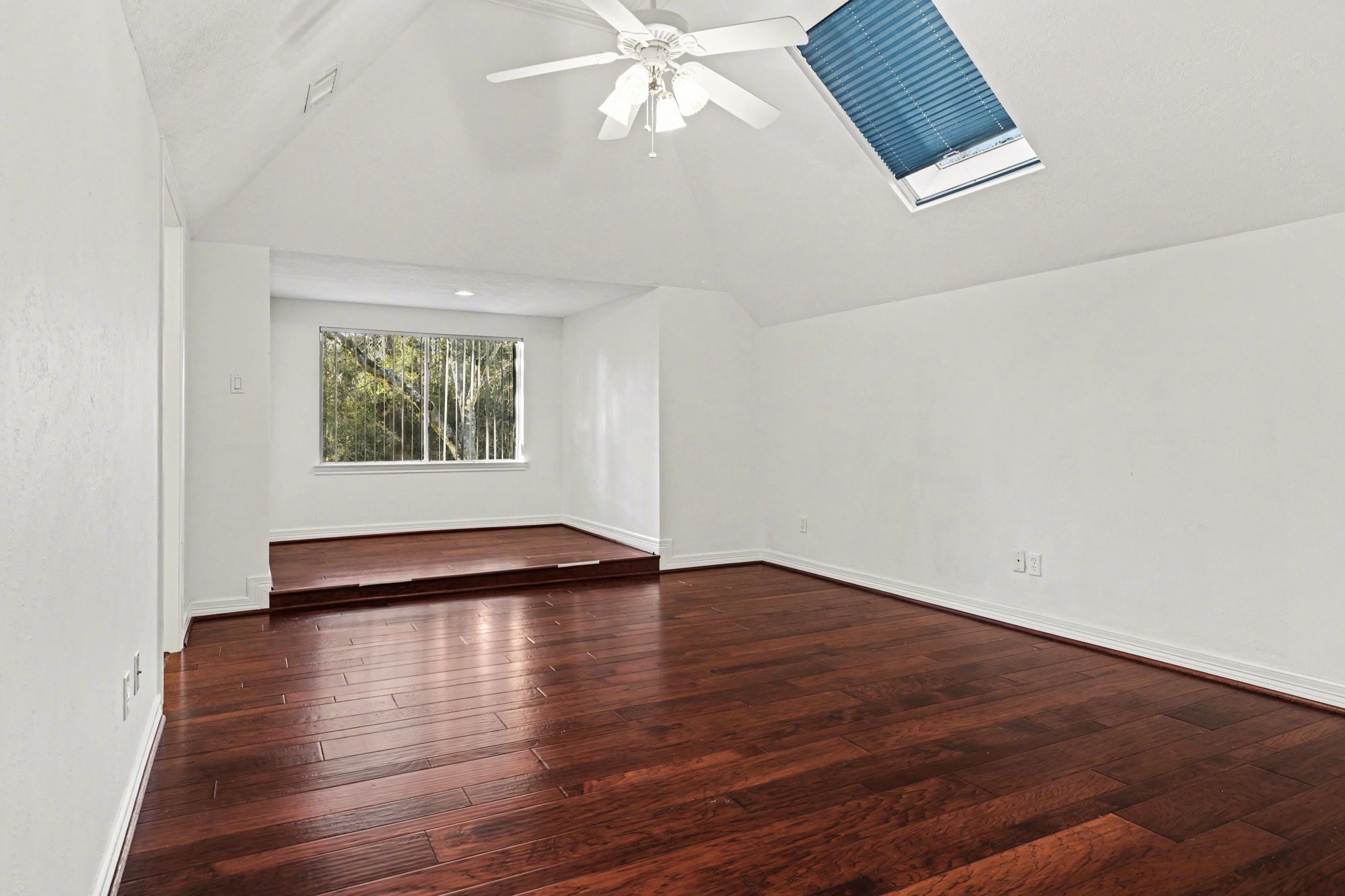 22603 Walden Way Tomball, TX 77375 - Photo 26 of 47 Bedroom 2