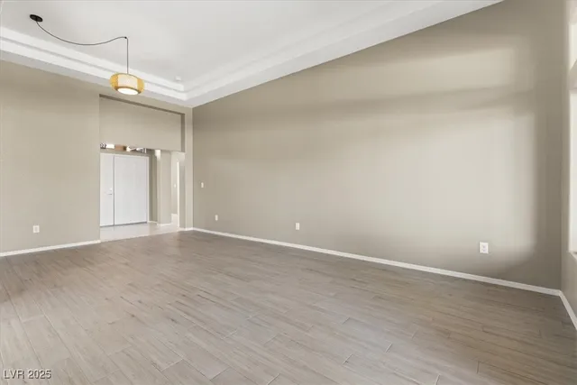 $2,495 | 2404 Spring Water Drive, Las Vegas, NV 89134