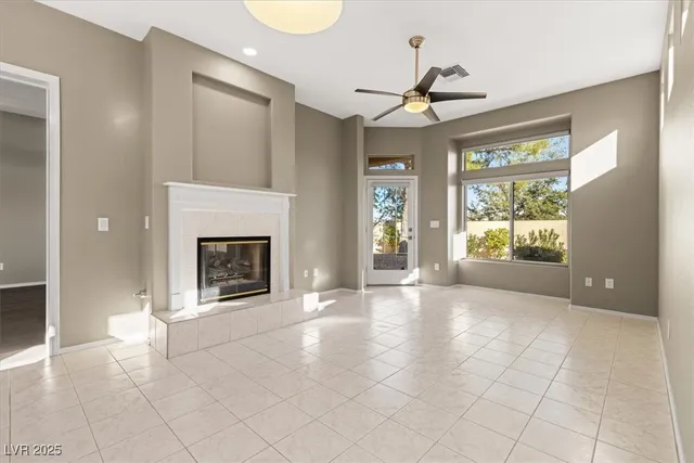 $2,495 | 2404 Spring Water Drive, Las Vegas, NV 89134