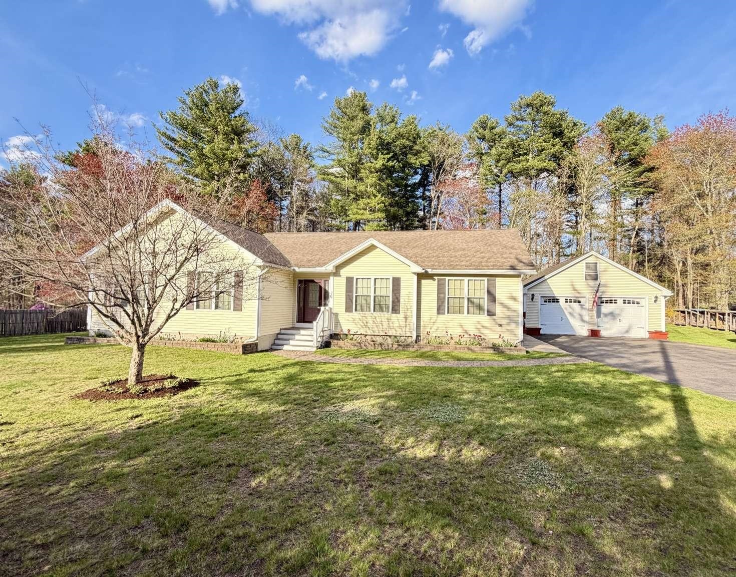314 Mammoth Road Londonderry, NH 03053 - Photo 3 of 46 Gallery Image 3