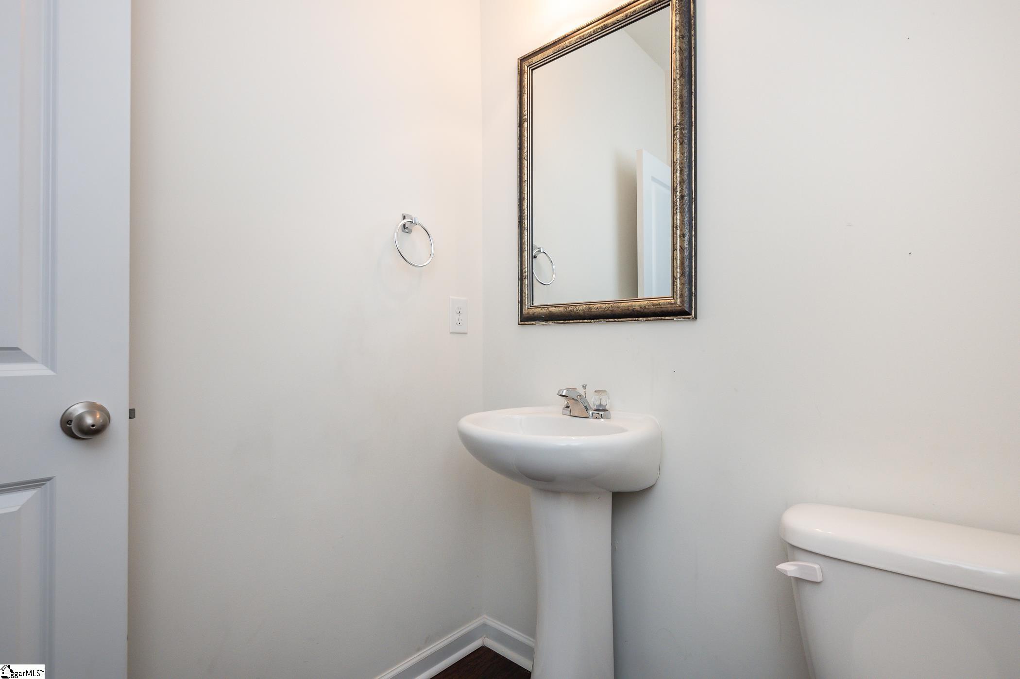233 Addlestone Circle Fountain Inn, SC 29644 - Photo 12 of 32 Gallery Image 12