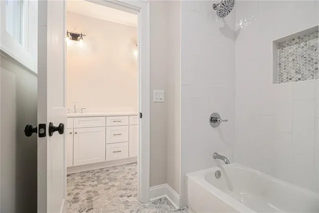 $975,000 | 52 Lake Overlook Drive, White, GA 30184