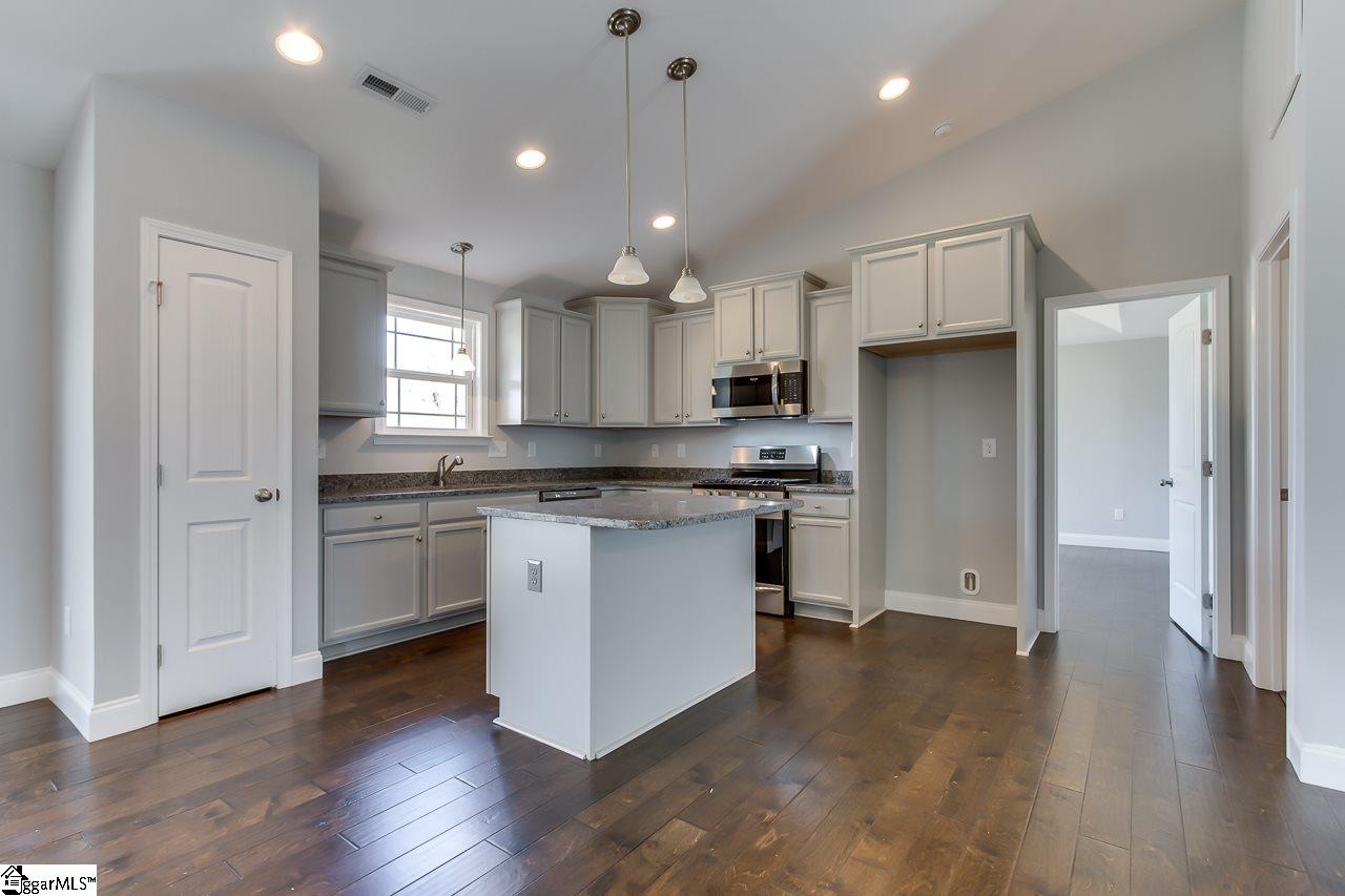 526 Reid School Road Taylors, SC 29687 - Photo 11 of 35 Gallery Image 11