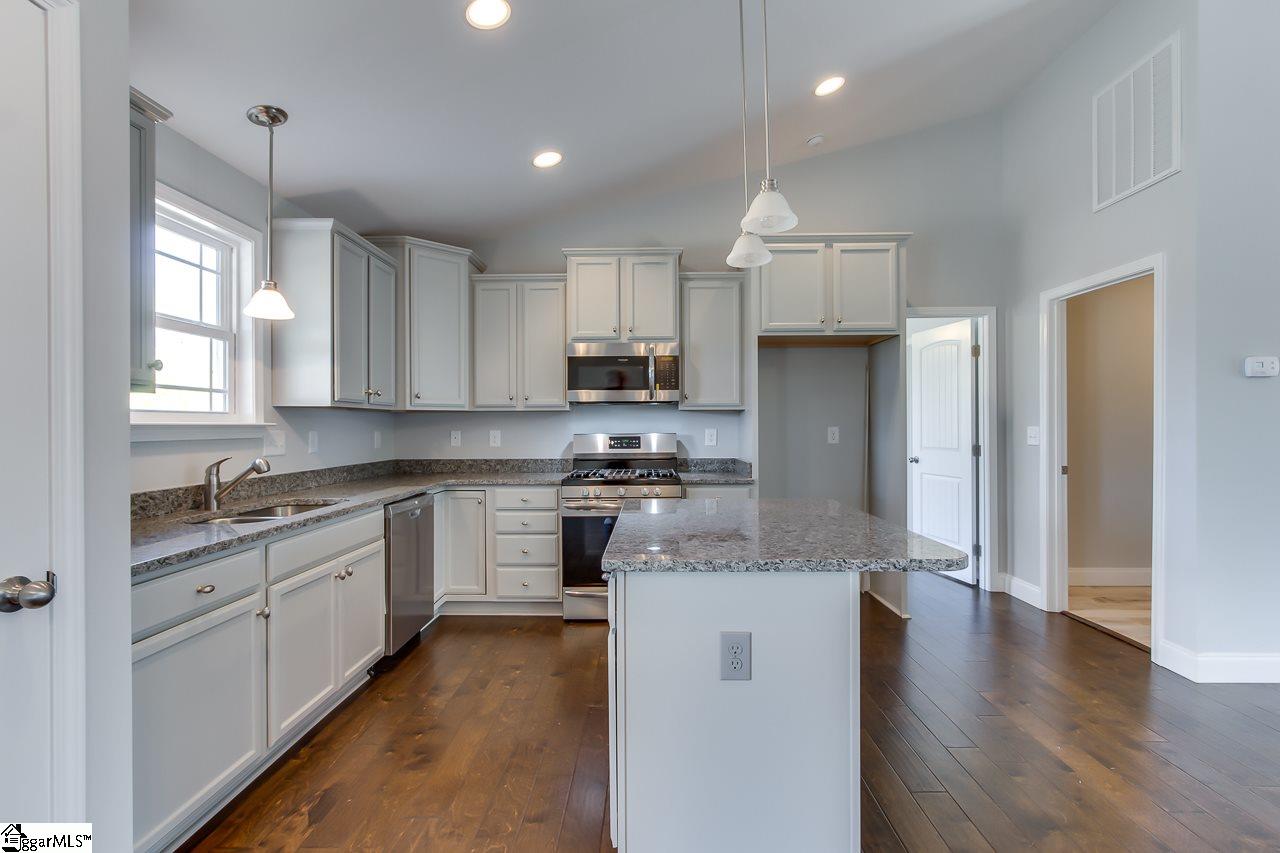 526 Reid School Road Taylors, SC 29687 - Photo 14 of 35 Gallery Image 14