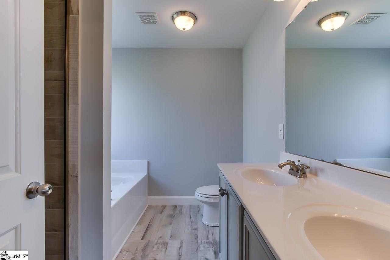 526 Reid School Road Taylors, SC 29687 - Photo 27 of 35 Gallery Image 27