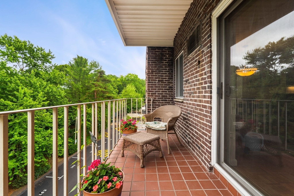 18 Hamilton Road, Unit 502 Arlington, MA 02474 - Photo 19 of 22 Gallery Image 19