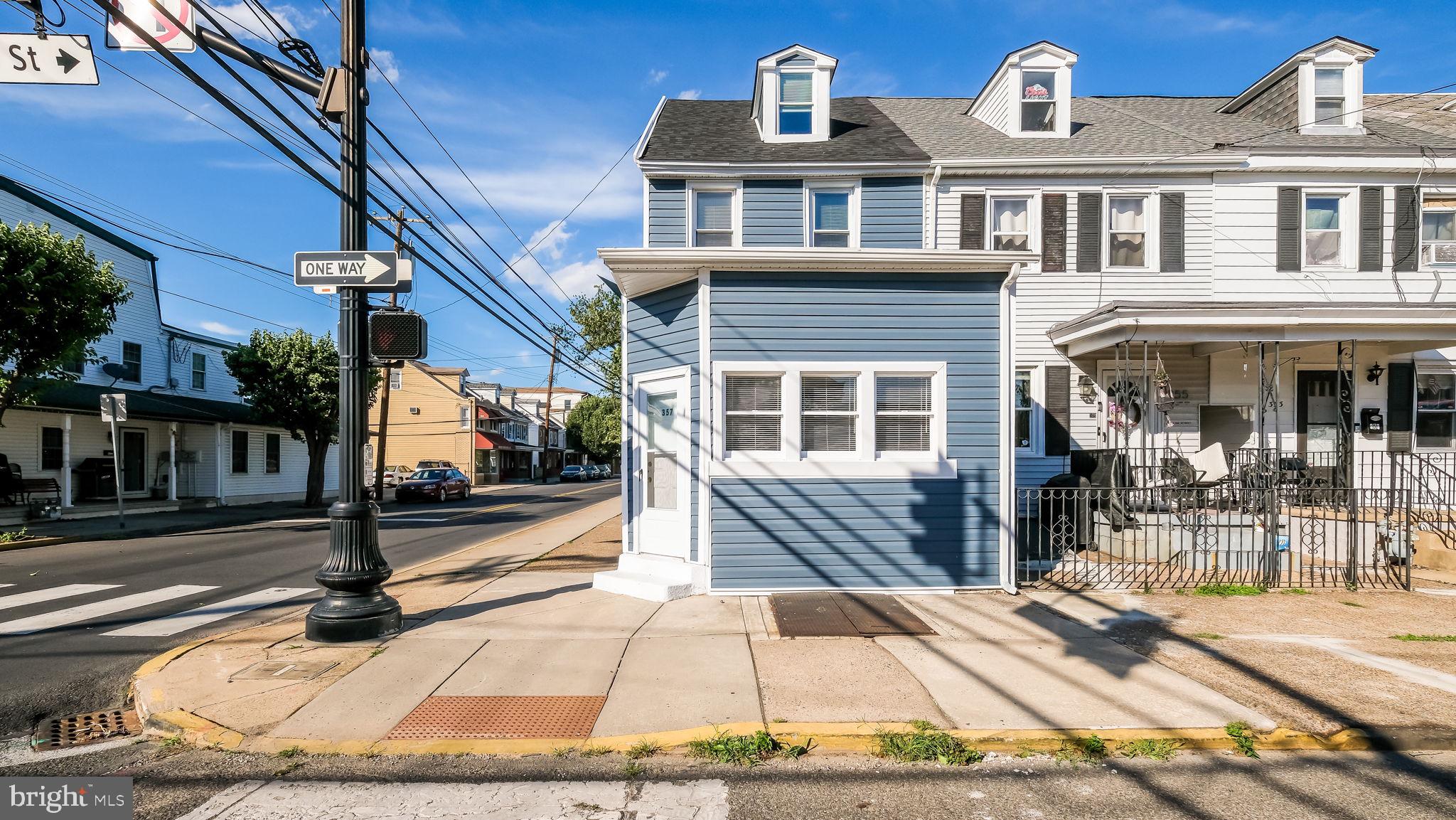 357 Washington Street Bristol, PA 19007 - Photo 11 of 28