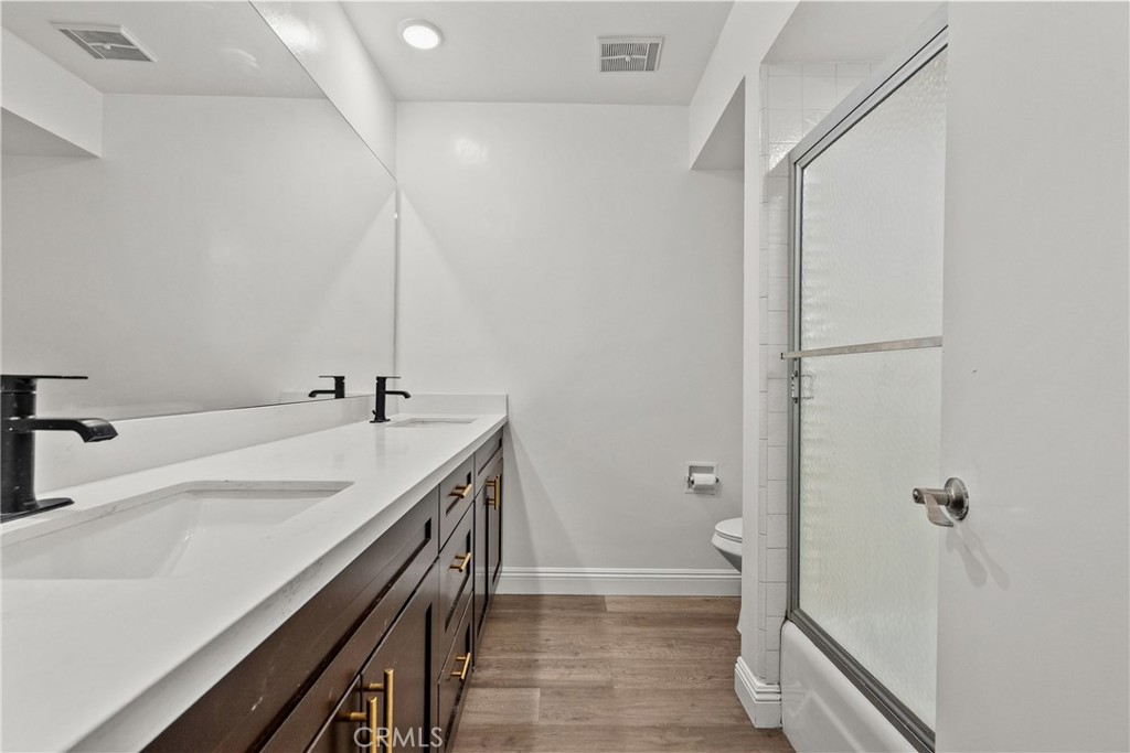 9724 Bothwell Road Northridge, CA 91324 - Photo 43 of 64