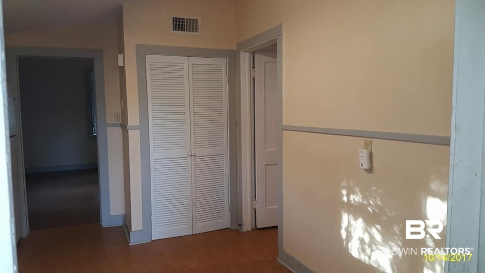 304 West Orange Avenue Foley, AL 36535 - Photo 7 of 40 pantry & small breakfast area