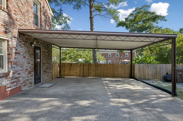 $649,900 | 205 Overcrest Court, Nashville, TN 37211