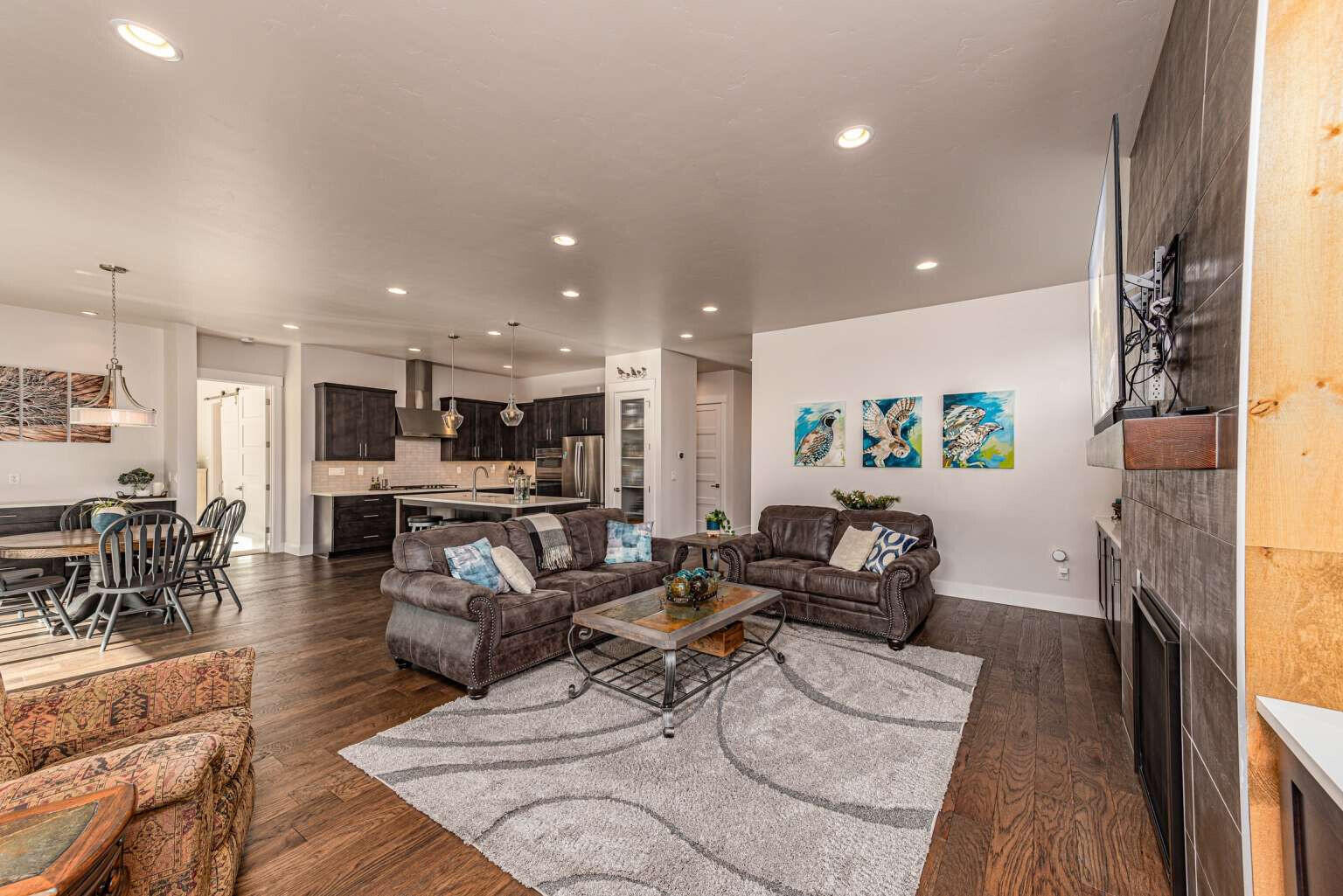 598 Highland Meadow Loop Redmond, OR 97756 - Photo 9 of 49 Gabbert.9