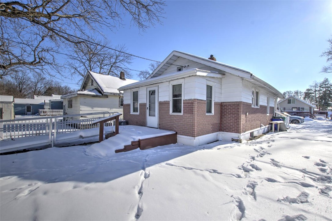 2432 East Main Street Decatur, IL 62521 - Photo 15 of 17 Gallery Image 15