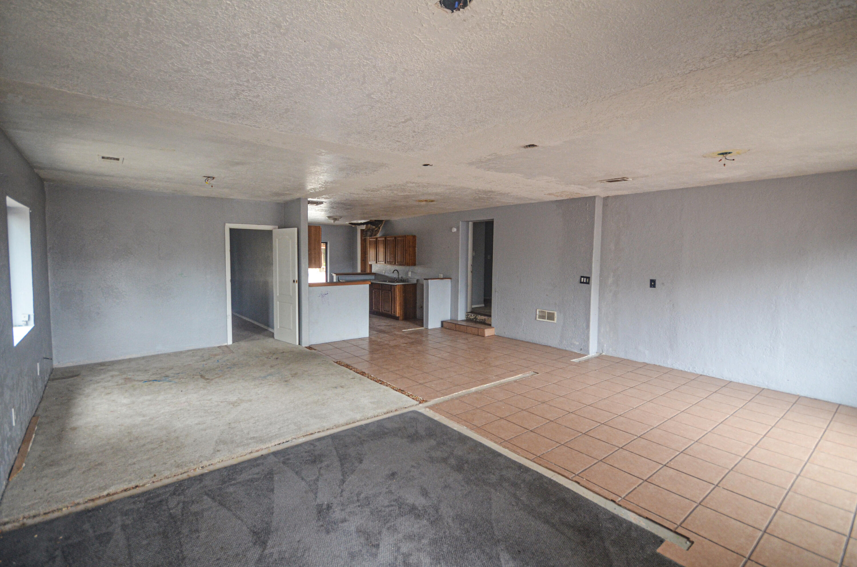 1401 Santa Rosa Avenue Southwest Albuquerque, NM 87105 - Photo 3 of 28 Gallery Image 3