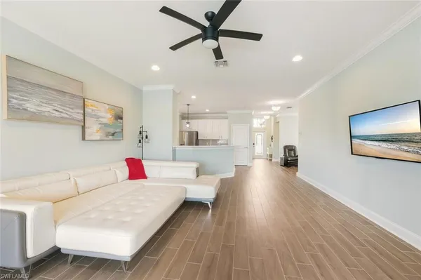 $3,950 | 8047 Princeton Drive, Naples, FL 34104