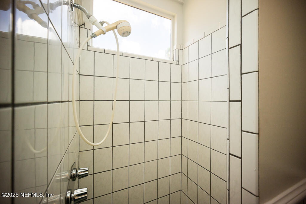 9965 Arnold Road Jacksonville, FL 32246 - Photo 32 of 60 Master Shower