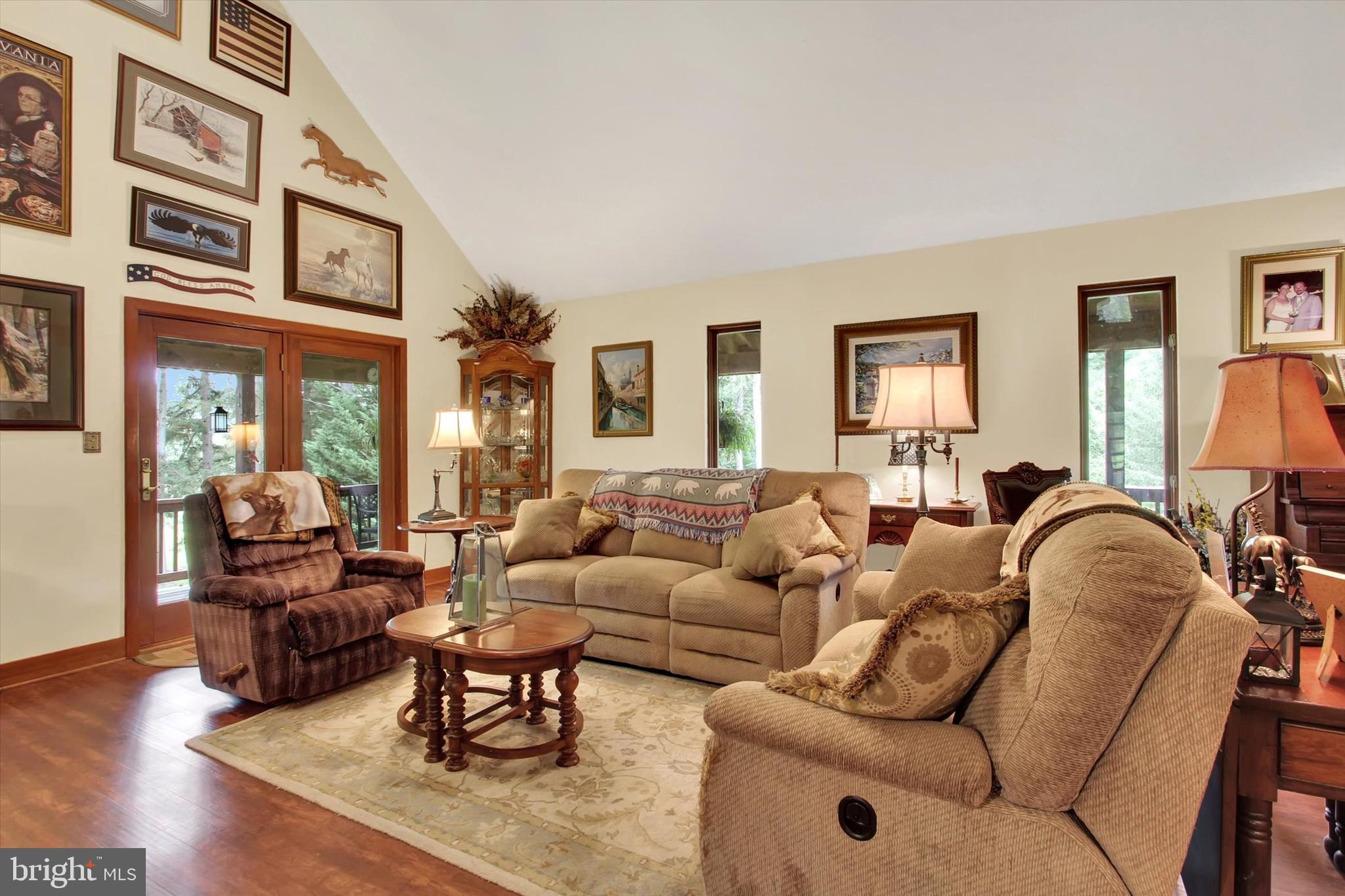 5318 Bentz Road Spring Grove, PA 17362 - Photo 14 of 69 Great Room