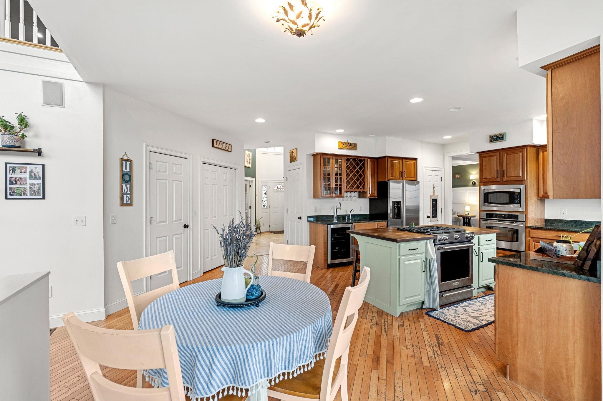 115 Roosevelt Road Weare, NH 03281 - Photo 21 of 60