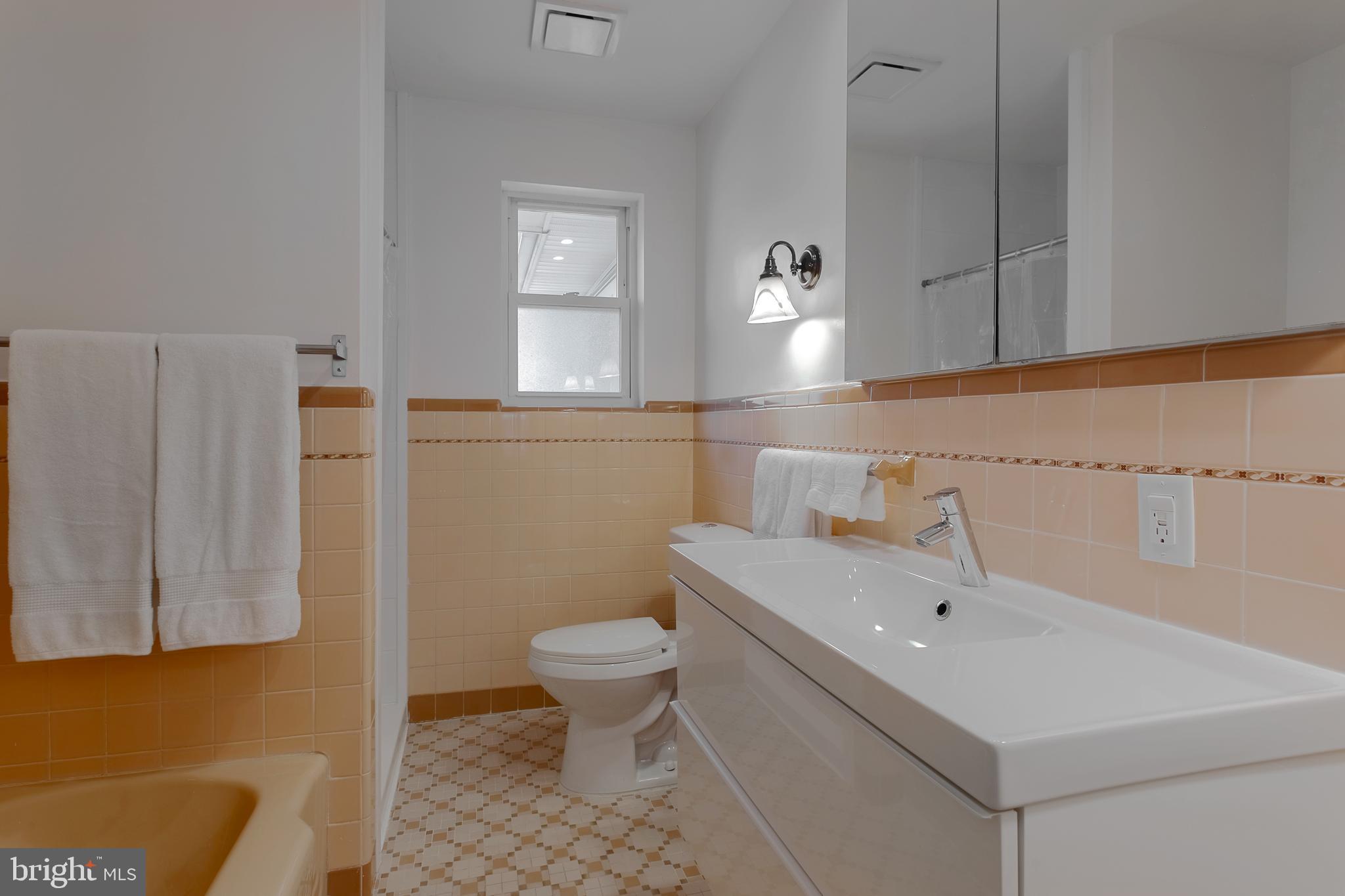 1204 Center Road Havertown, PA 19083 - Photo 13 of 16