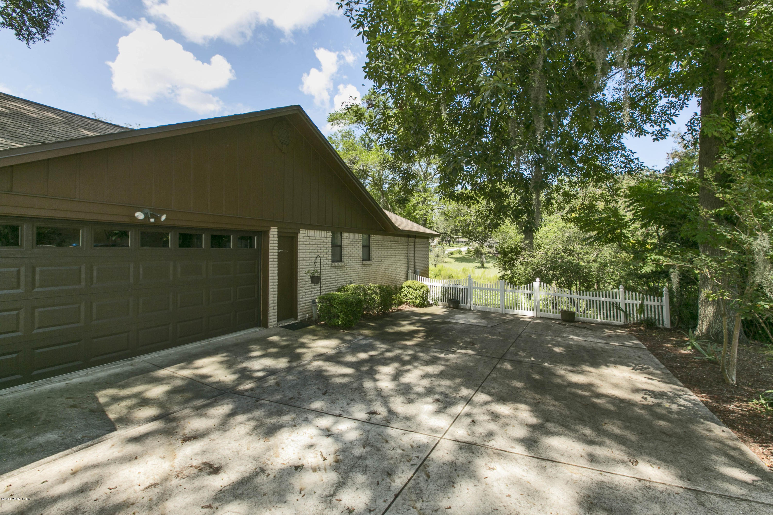 3430 Debussy Road Jacksonville, FL 32277 - Photo 23 of 24 023_Garage