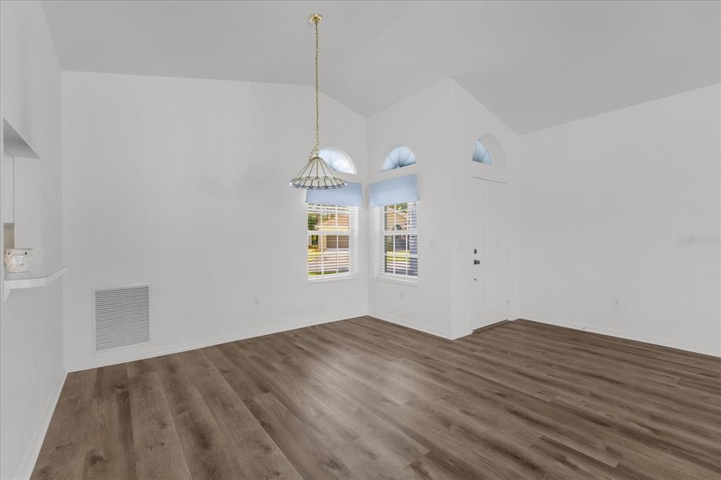 6359 Southwest 117th Loop Ocala, FL 34476 - Photo 5 of 33