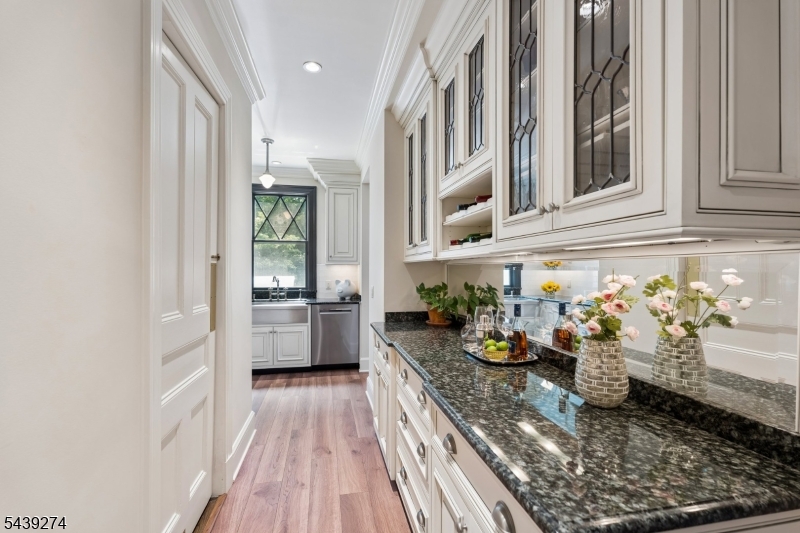 230 Springfield Avenue Summit, NJ 07901 - Photo 12 of 45