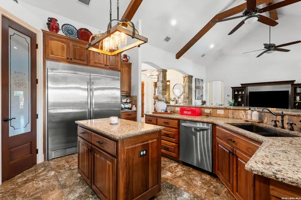 $2,250,000 | 819 County Road 356, Adkins, TX 78101