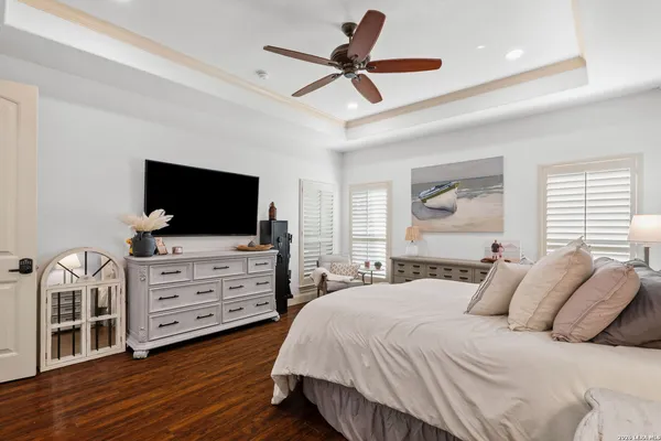 $2,250,000 | 819 County Road 356, Adkins, TX 78101