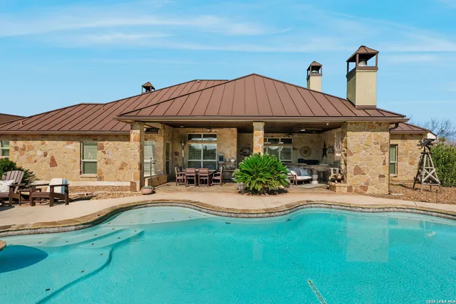 $2,350,000 | 819 County Road 356, Adkins, TX 78101