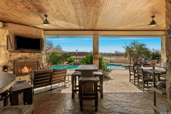 $2,250,000 | 819 County Road 356, Adkins, TX 78101