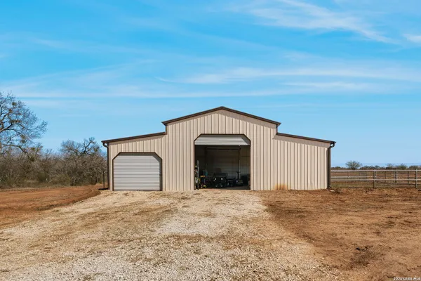 $2,250,000 | 819 County Road 356, Adkins, TX 78101