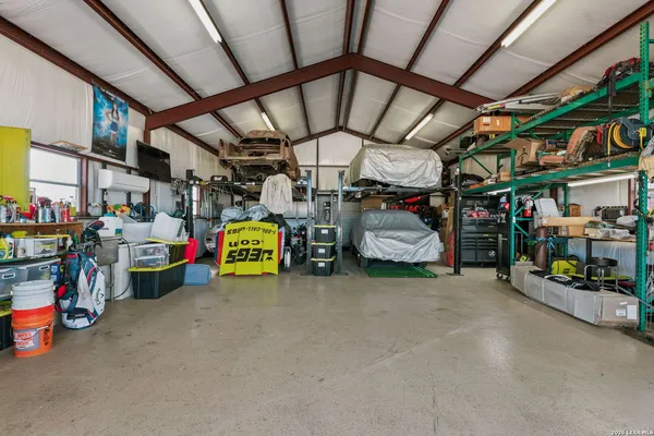 $2,250,000 | 819 County Road 356, Adkins, TX 78101