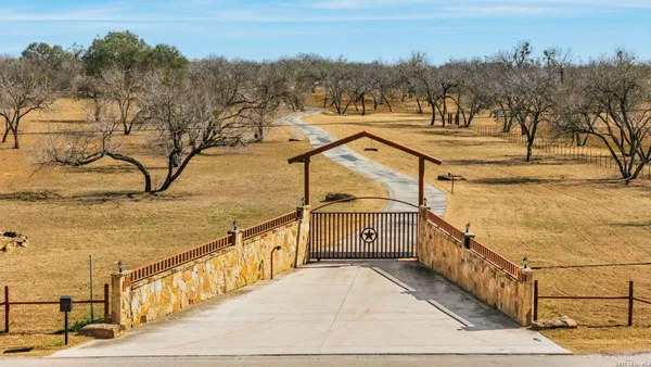$2,250,000 | 819 County Road 356, Adkins, TX 78101